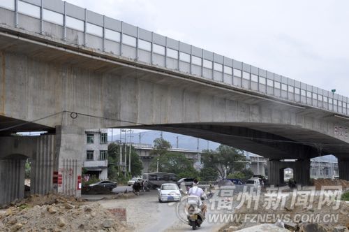甘洪路進入江濱路的入口