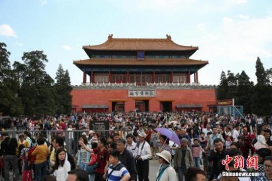 多地已出臺(tái)硬規(guī)定強(qiáng)制帶薪休假：不休假不能評(píng)優(yōu)
