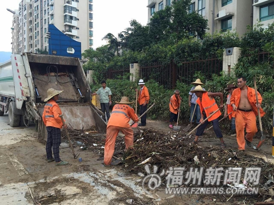 榕主干道基本完成清淤清洗　明日將完成河道清撈