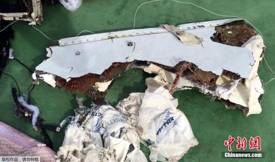 埃及派出機器人潛艇　加入埃航失事客機搜尋行動