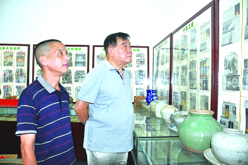 “關(guān)中航天集報(bào)館”來了個(gè)“火箭專家”